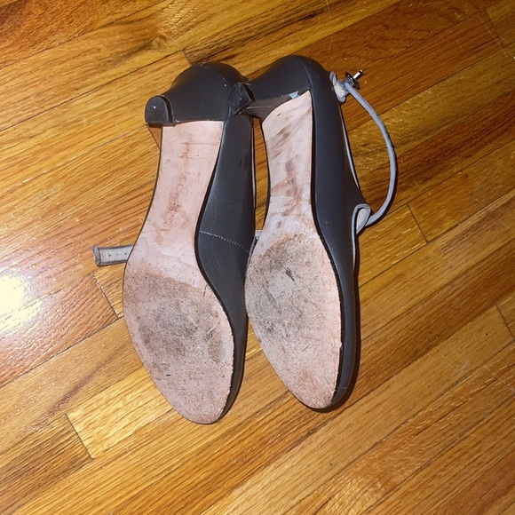 Shoes - Picture 2 of 4